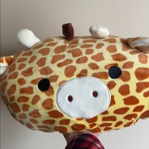 Gary the Giraffe Squishmallow STACKABLE